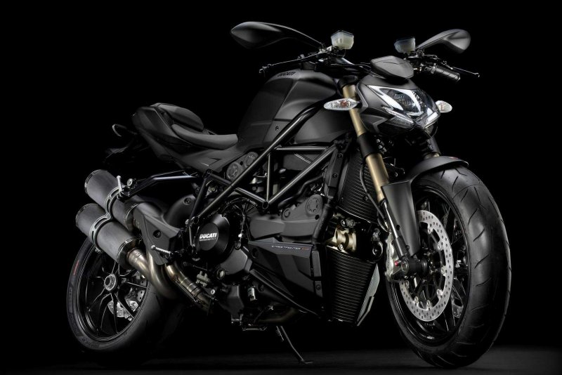 Ducati Street 696