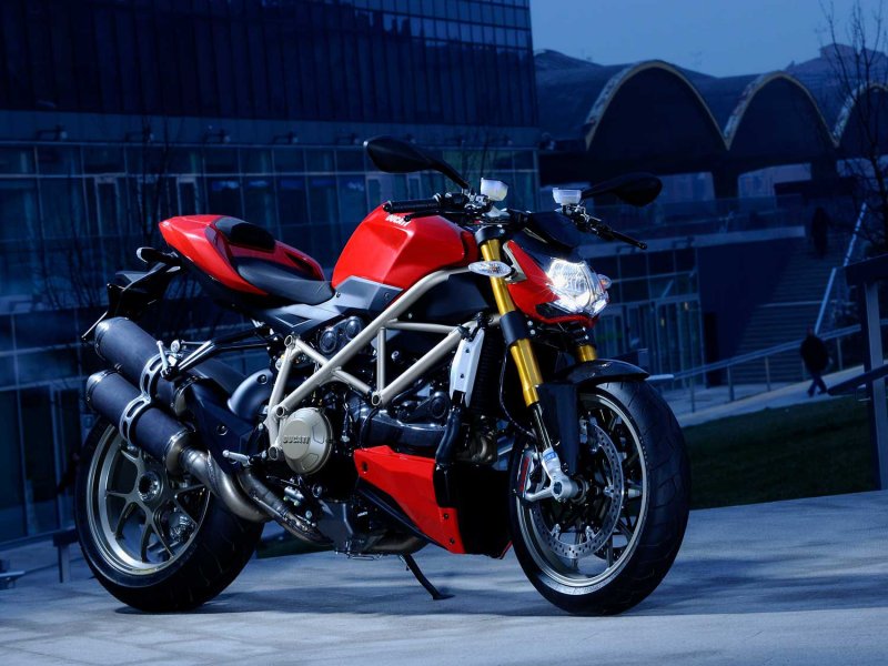 Ducati 848 Street Fighter