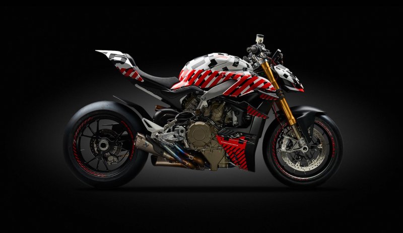 Ducati Streetfighter v4