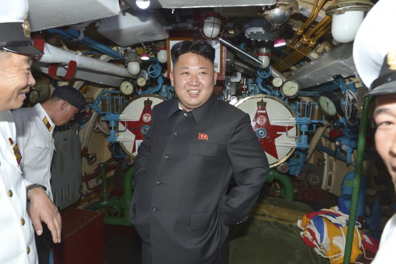 Ким Чен Ын подводная лодка