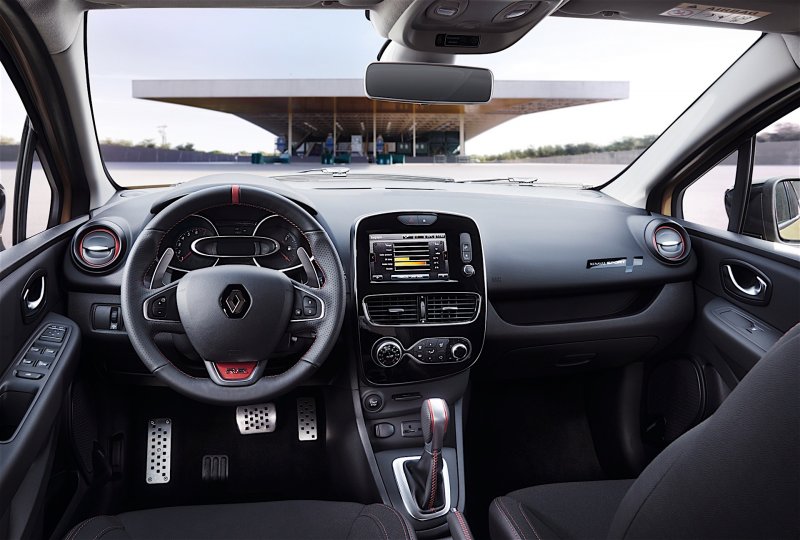 Renault Clio 2018 салон
