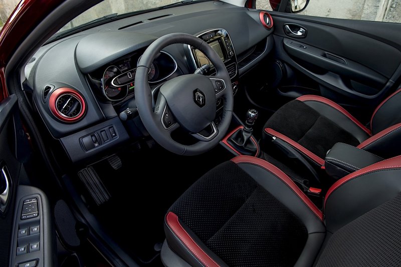 Renault Clio 2018 салон