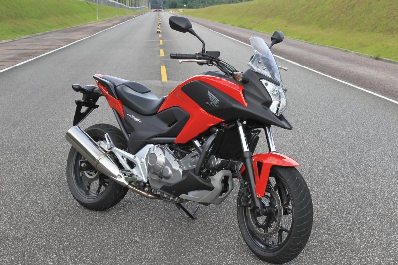 Honda MC 700