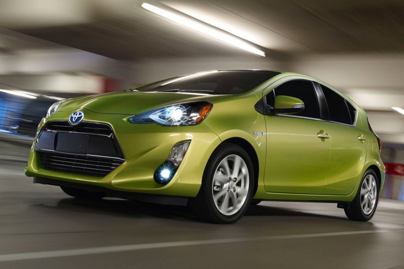 Toyota Prius c 2016