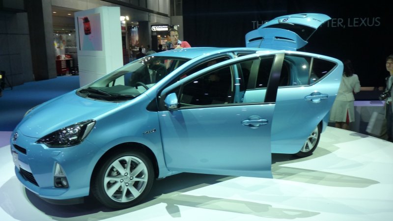Toyota Prius c 2014