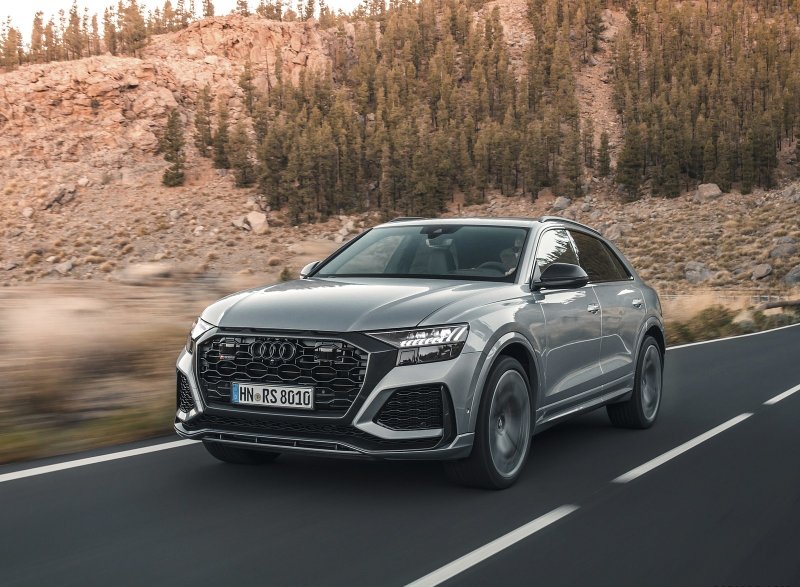 Audi q8 2015