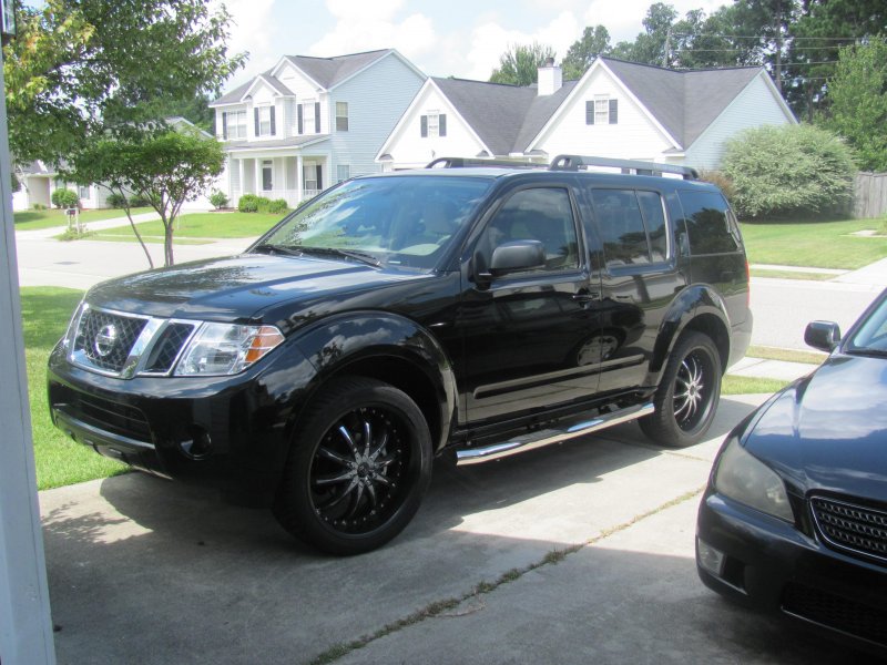 Nissan Pathfinder r21