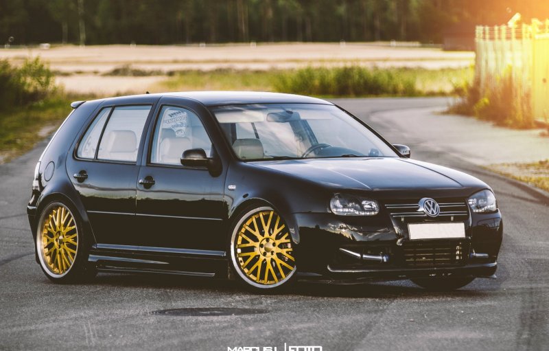 Volkswagen Golf 4 стенс