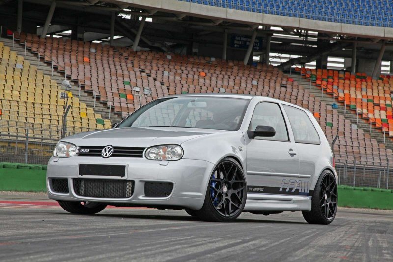 VW Golf r32