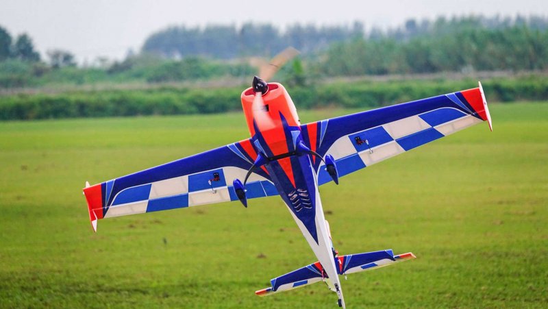 Extra 300