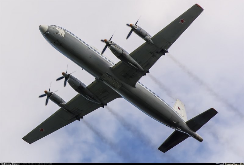 Самолет радиоэлектронной разведки ил-20