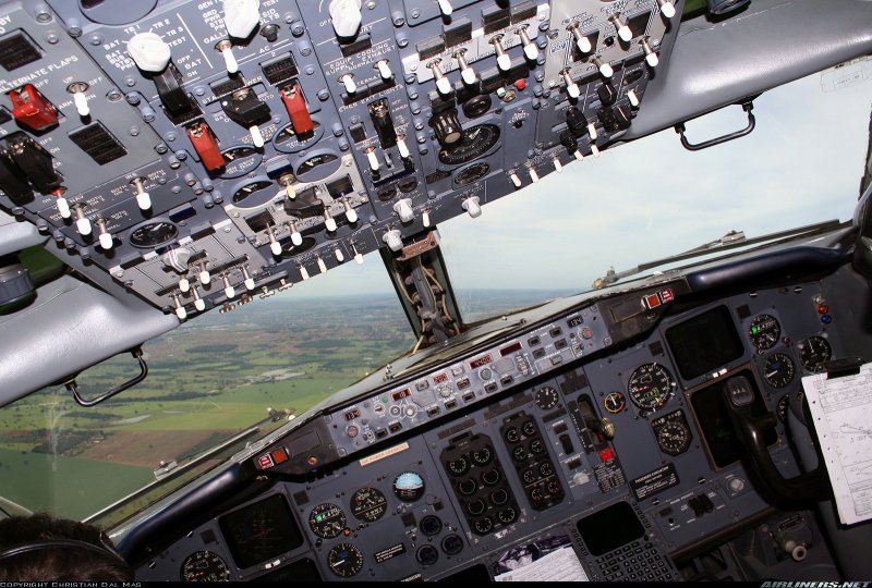 Боинг 757 200 United Airlines