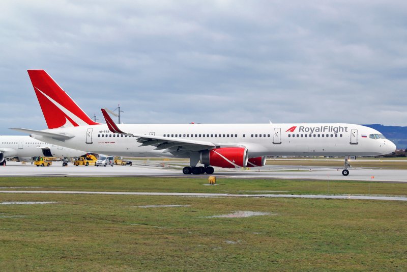 Боинг 757 Роял Флайт