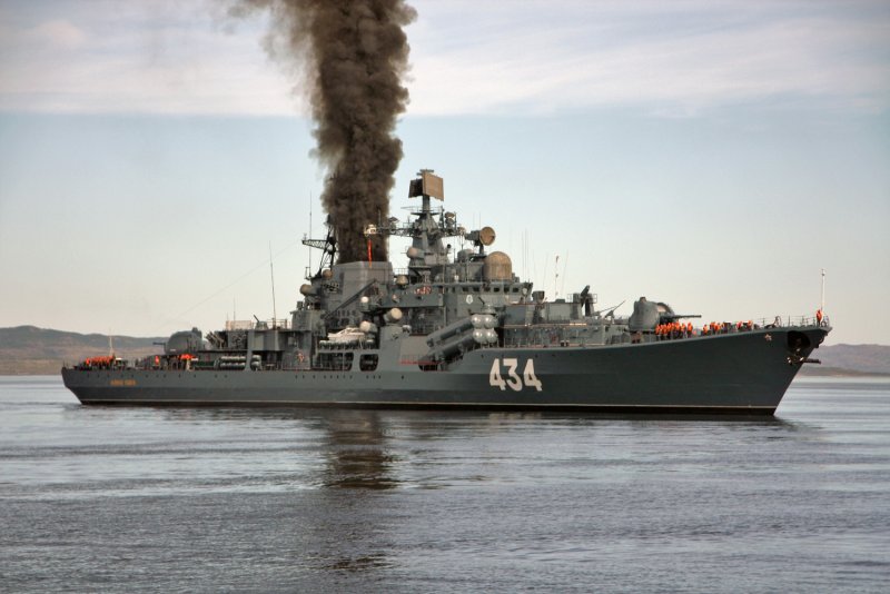 Адмирал Ушаков эсминец