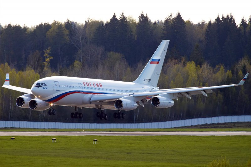 Самолеты ил 96 400
