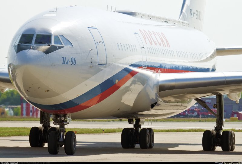 Ил96 борт 654-130
