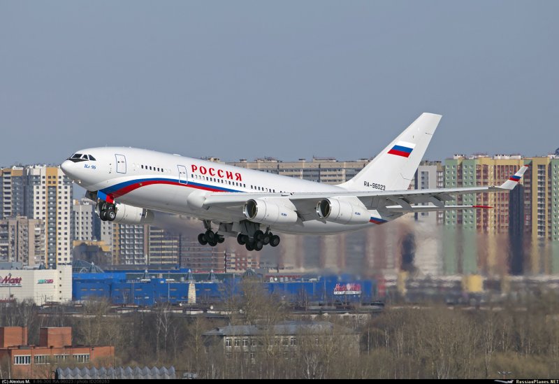Самолёт ил 96 300