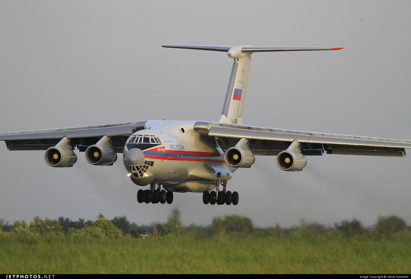 Ил-76 военно-транспортный самолёт