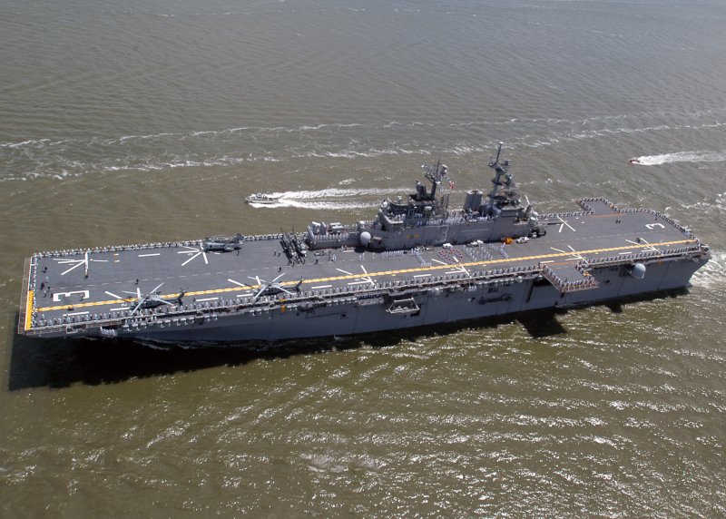 USS Kearsarge (LHD 3)