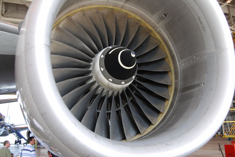 Двигатель самолёта Boeing 737