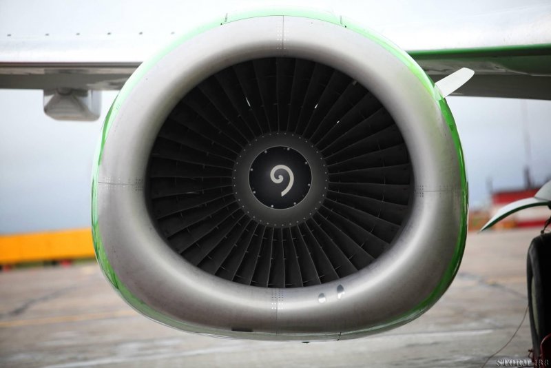 Самолет Боинг 737 турбины