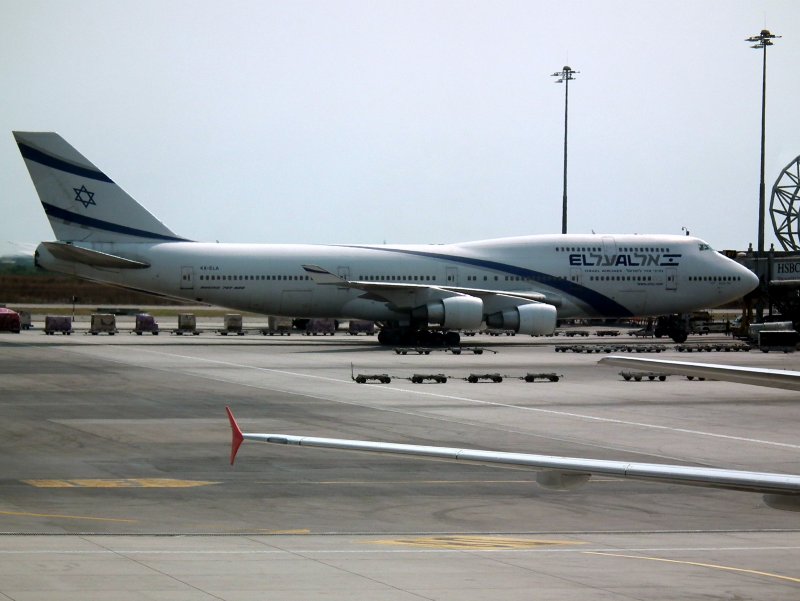 Боинг 747 300