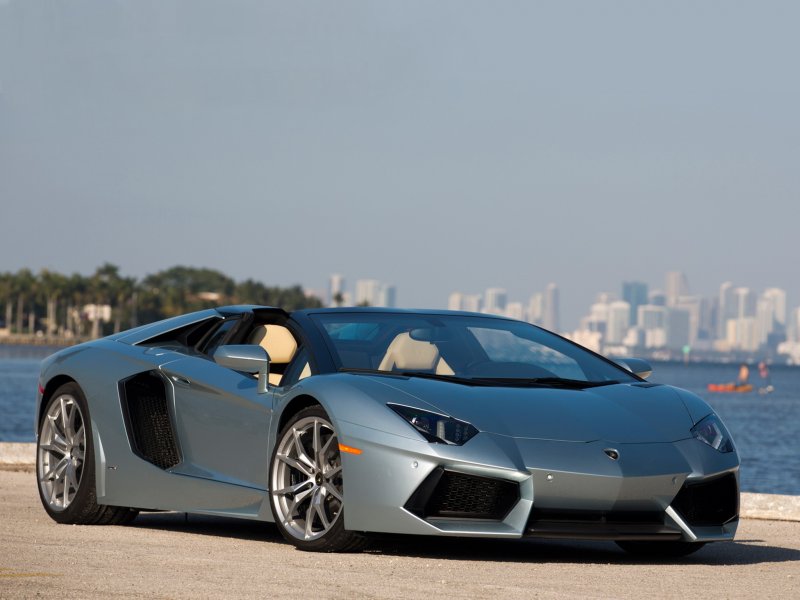 Lamborghini Aventador Roadster
