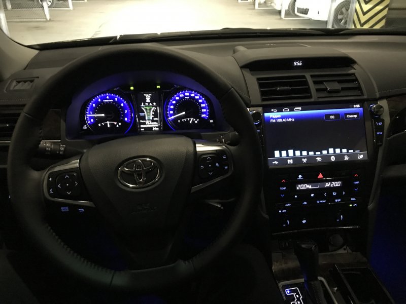 Toyota Camry v55 салон ночью