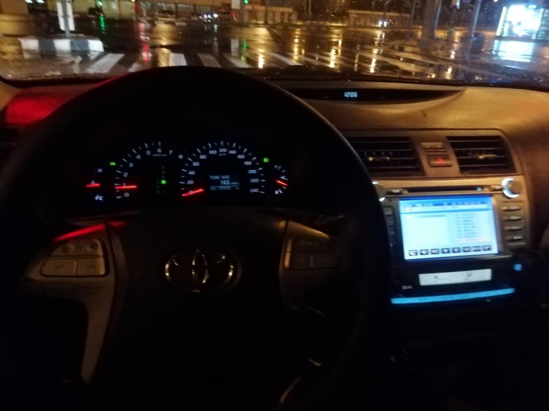 Toyota Camry 2007 салон ночью