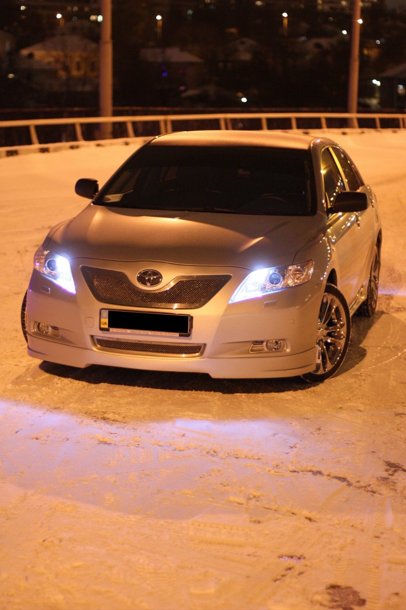 Toyota Camry 3.5 ночью