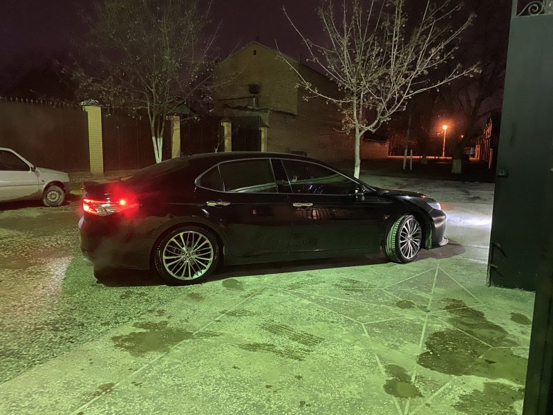 Toyota Camry 3.5 ночью