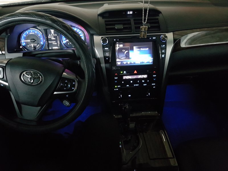 Toyota Camry v55 салон ночью