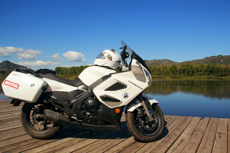 CFMOTO 650 tk ABS