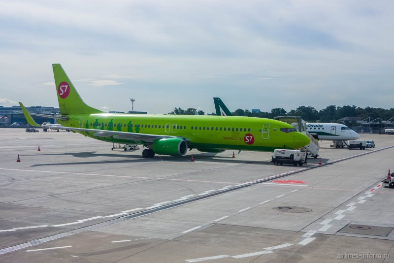Боинг 737 Глобус