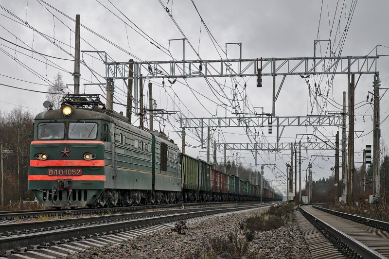 Локомотив вл80т