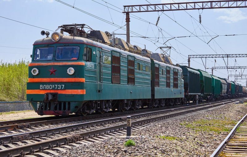 Локомотив вл 80