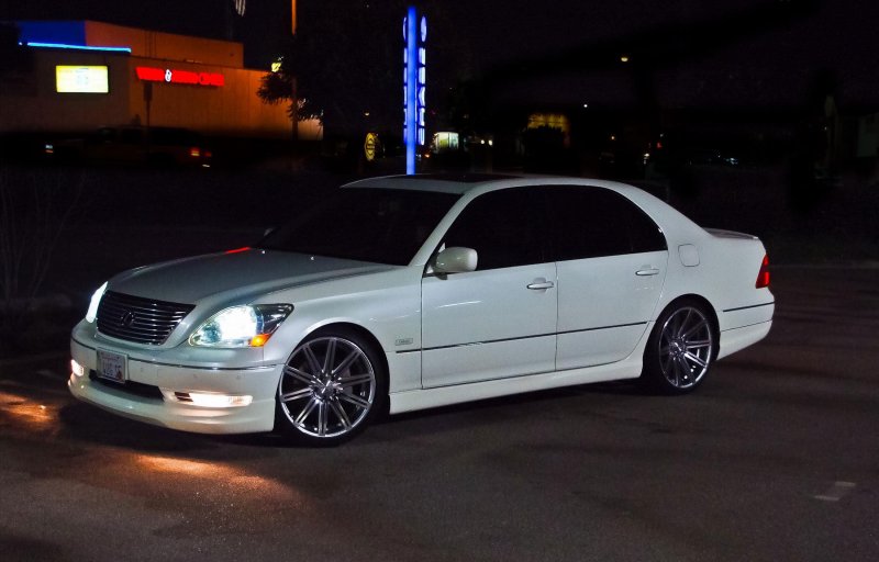 Lexus ls430 белый
