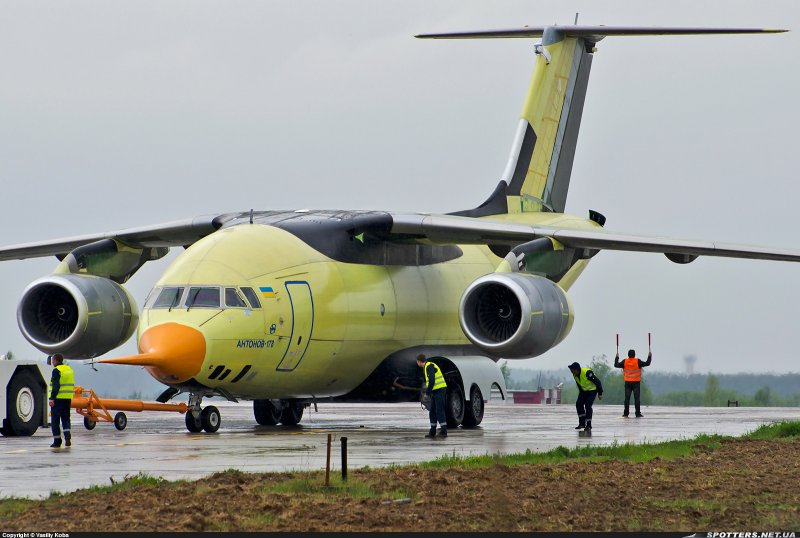 Сравнить ил112 и АН 178