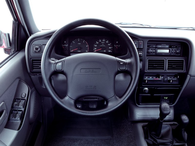 Opel Campo 2.3 МТ, 1992