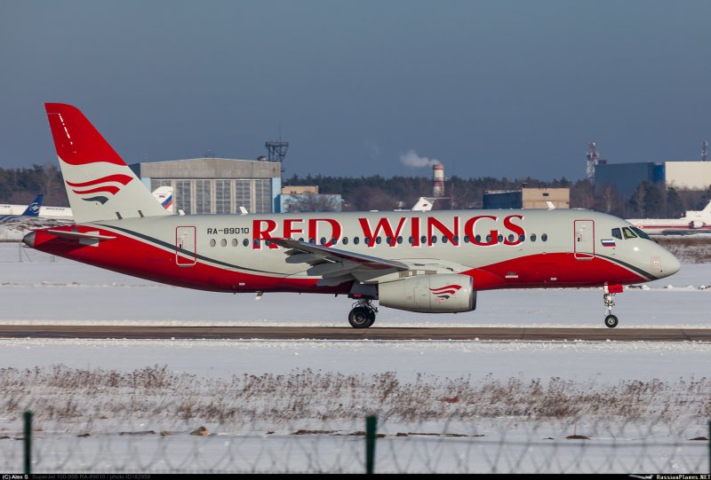 Самолёт Red Wings VP ban
