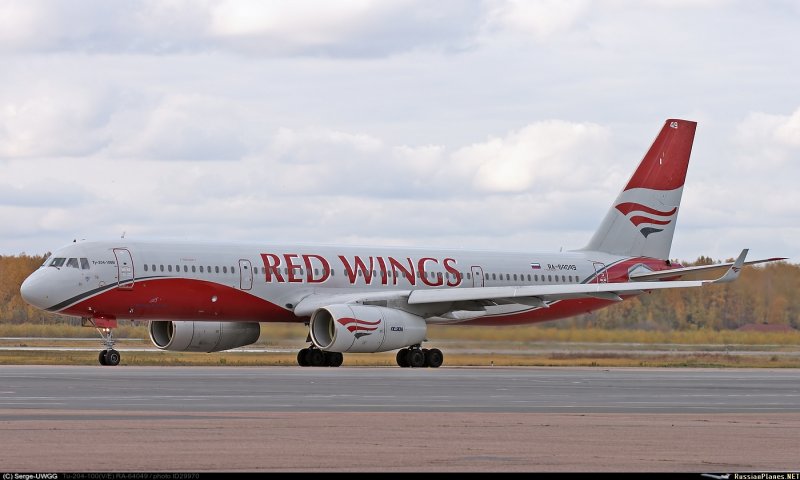 Самолет ту-204-100в ra-64049