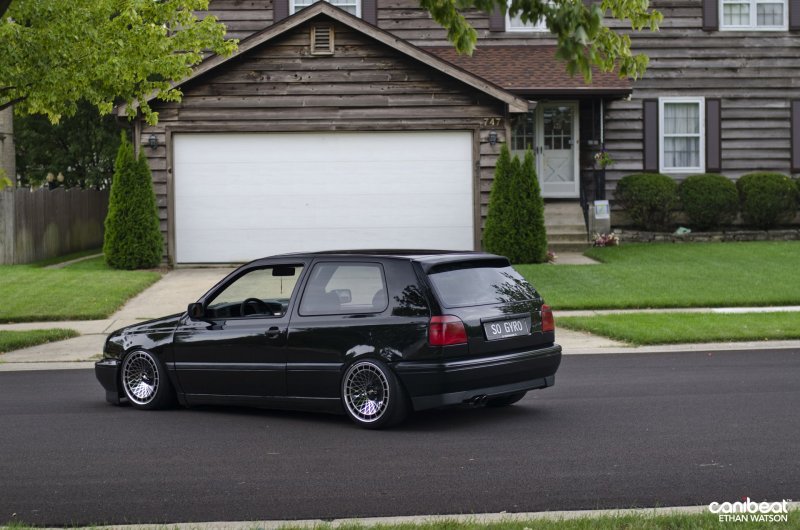 Volkswagen Golf mk3 купе красный
