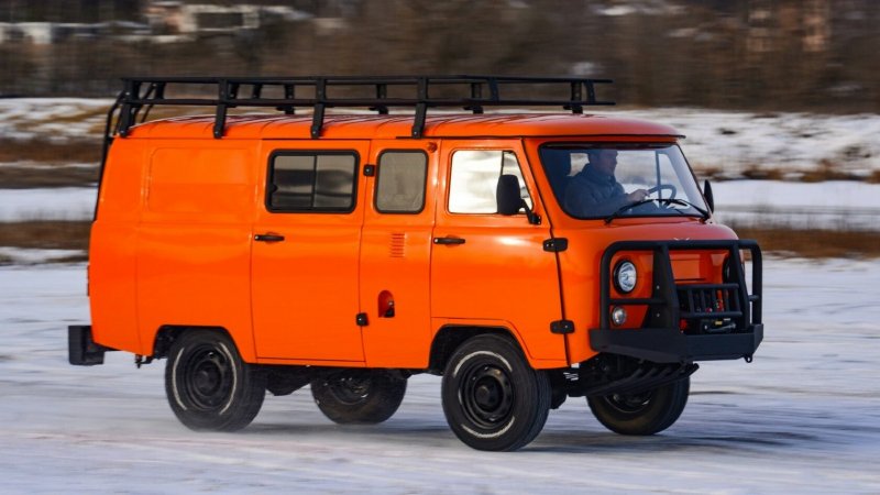 УАЗ остекленный фургон (3741) 704 22 88
