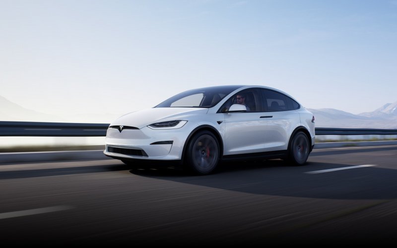 Tesla model x 2021
