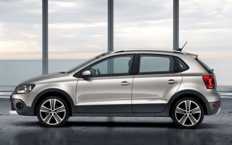 Volkswagen Cross Polo 2015
