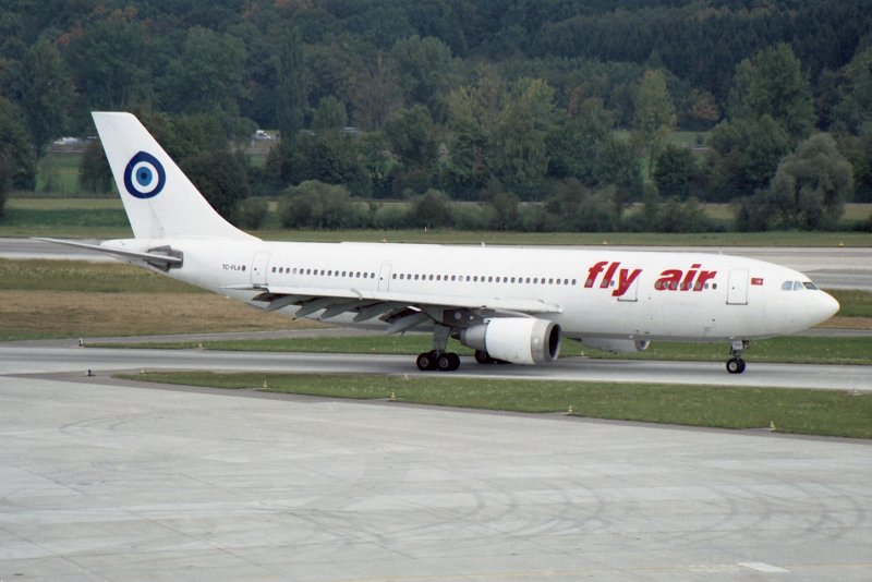 Самолет «Airbus a300b4-203