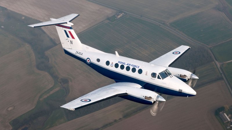 B200 самолет