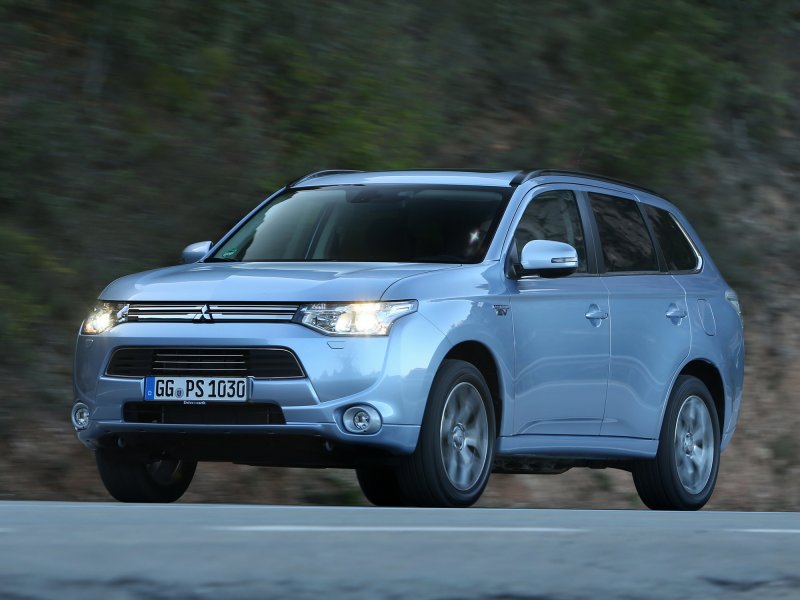 Mitsubishi Outlander III 2.4