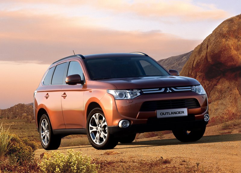Mitsubishi Outlander, 2011 2.0 CVT 147 Л.С