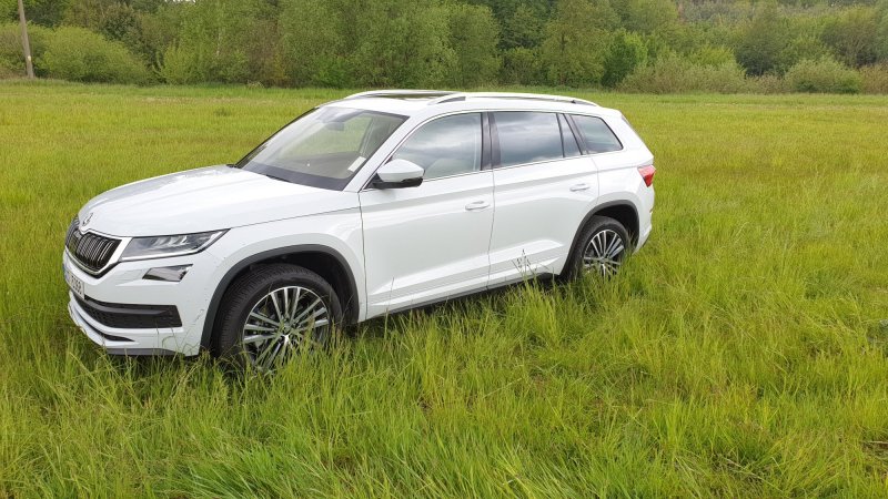 Skoda Kodiaq RS белый